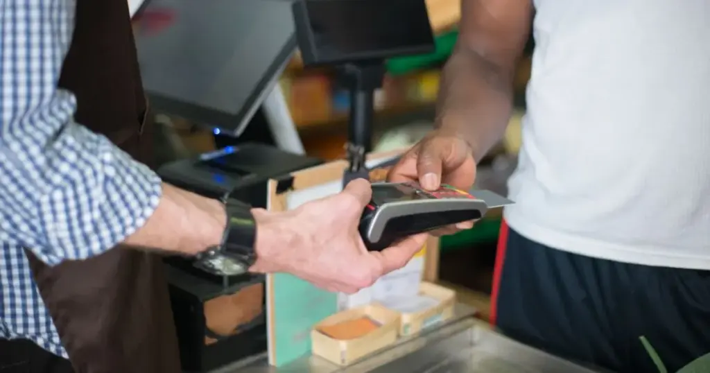Pago con tarjeta sin contacto en tienda